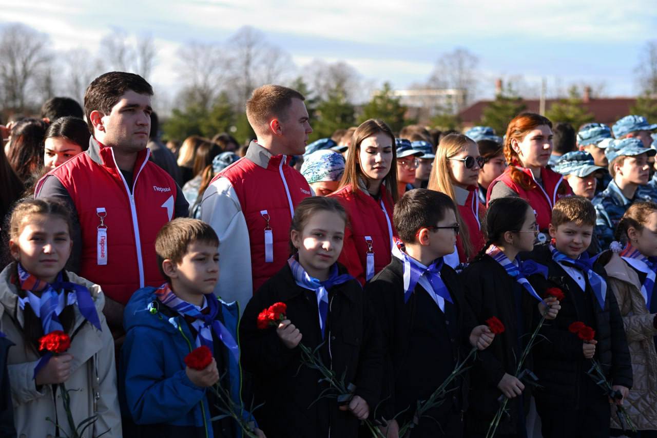 Геннадий Митрофанов: Сегодня важная дата в истории нашей республики — 83-я годовщина освобождения Адыгеи от немецко-фашистских захватчиков Геннадий Митрофанов: Сегодня важная дата в истории нашей республики — 83-я годовщина освобождения Адыгеи от немецко-фашистских захватчиков