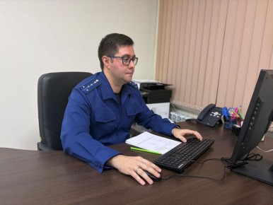 По материалам проверки прокуратуры Майкопского района возбуждено уголовное дело в отношении муниципального служащего сельского поселения, подозреваемого в совершении служебного подлога