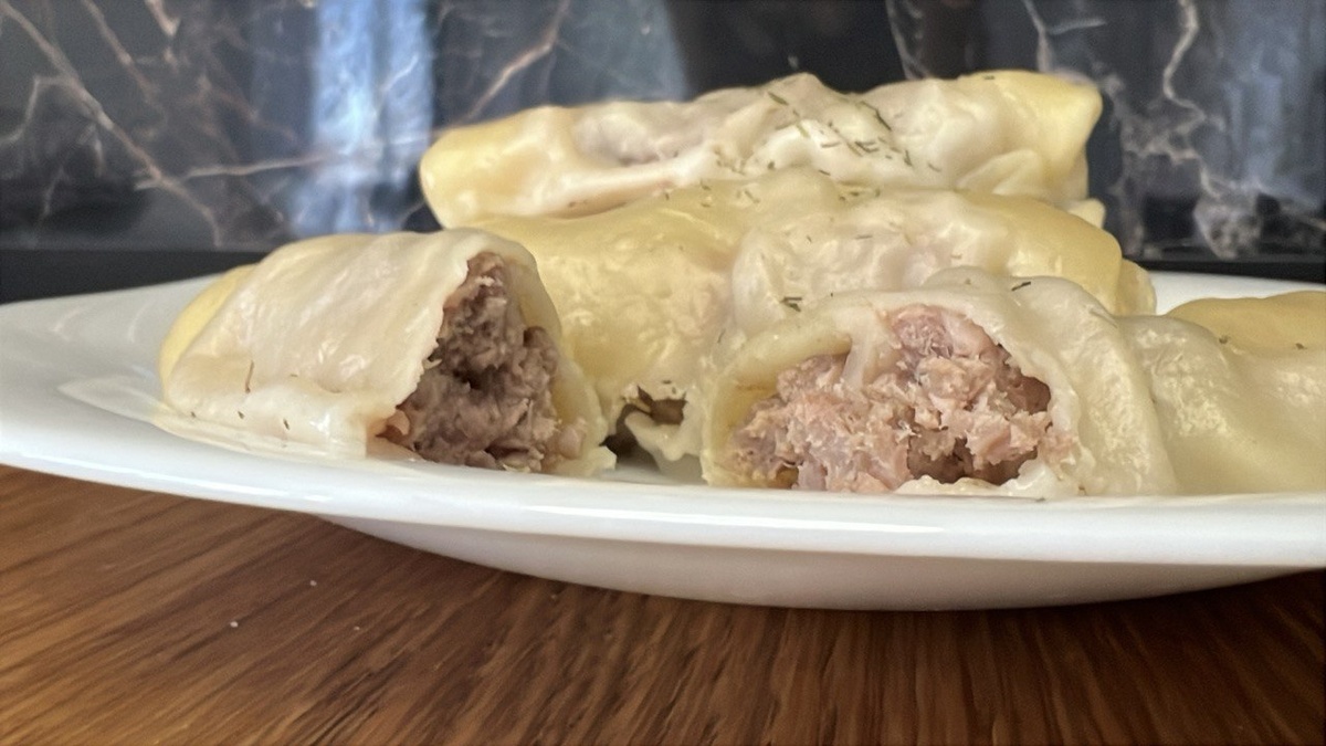 Паровые рулеты с мясом