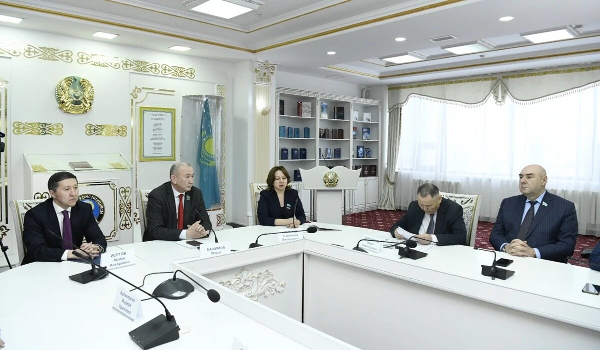 Ассоциация юристов поддержала обновление Конституции Казахстана