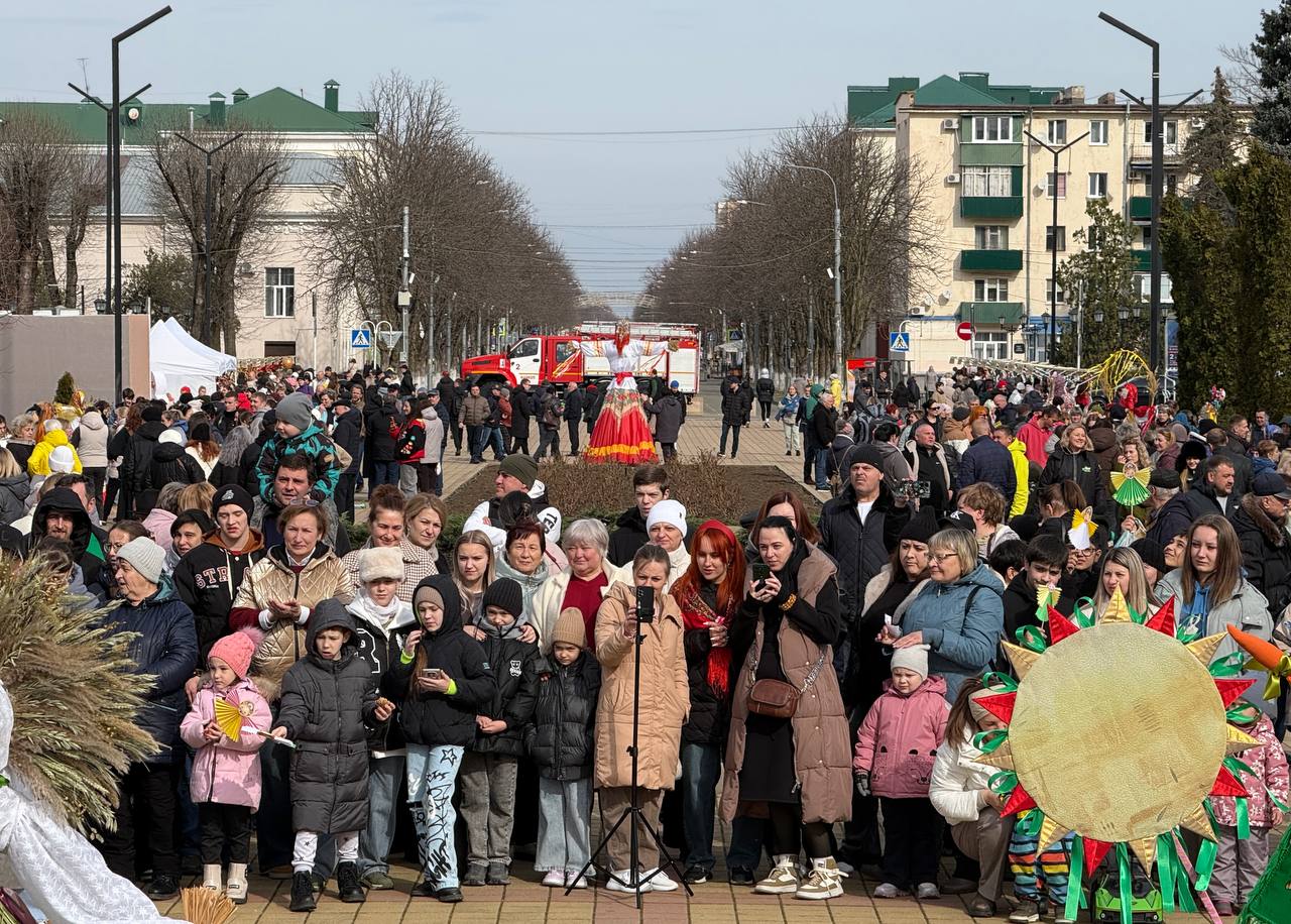 Геннадий Митрофанов: Сегодня побывал на празднике Масленицы в центре Майкопа Геннадий Митрофанов: Сегодня побывал на празднике Масленицы в центре Майкопа