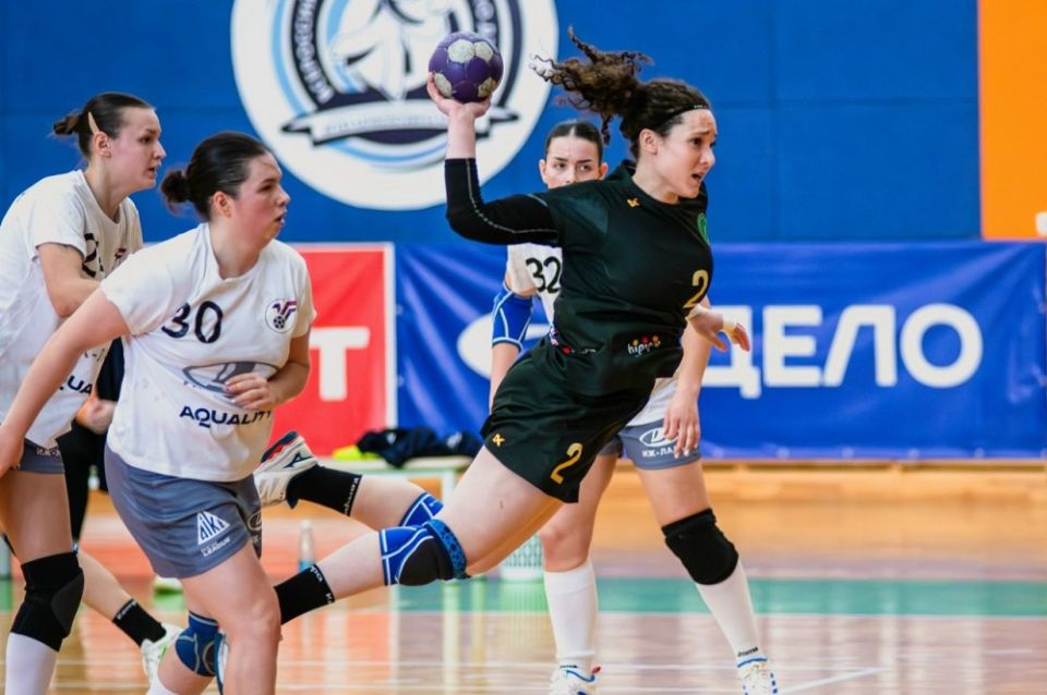 ����������� ���� ���-������� ������� �� ����� �� ����� �������� ������������ �� ������� �� ������ 33:25 (17:15)