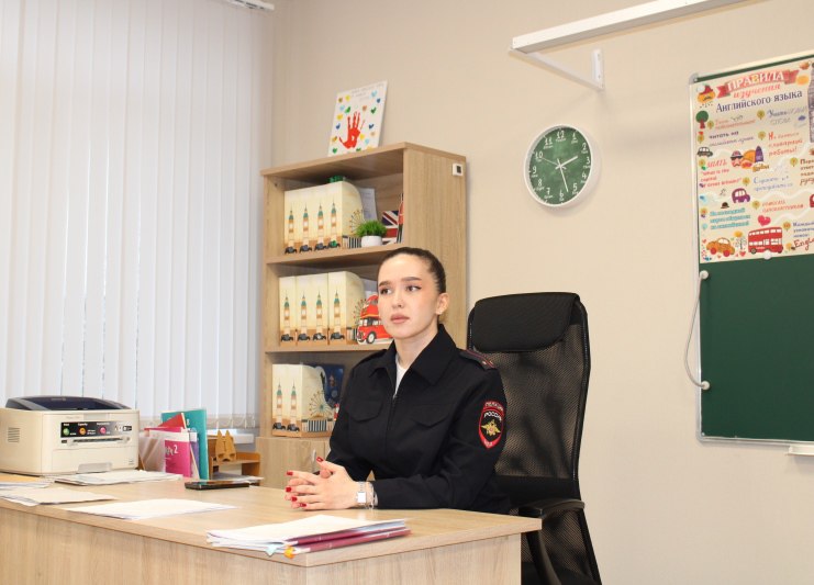 В Адыгее сотрудники кадрового подразделения МВД по Адыгее рассказали школьникам о том, как устроиться на работу в полицию В Адыгее сотрудники кадрового подразделения МВД по Адыгее рассказали школьникам о том, как устроиться на работу в полицию