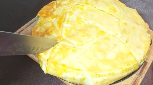 Практичный пирог с мясом и овощами, который покорит каждого