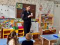 Сотрудники Госавтоинспекции провели познавательный урок безопасности в детском саду «Радуга»
