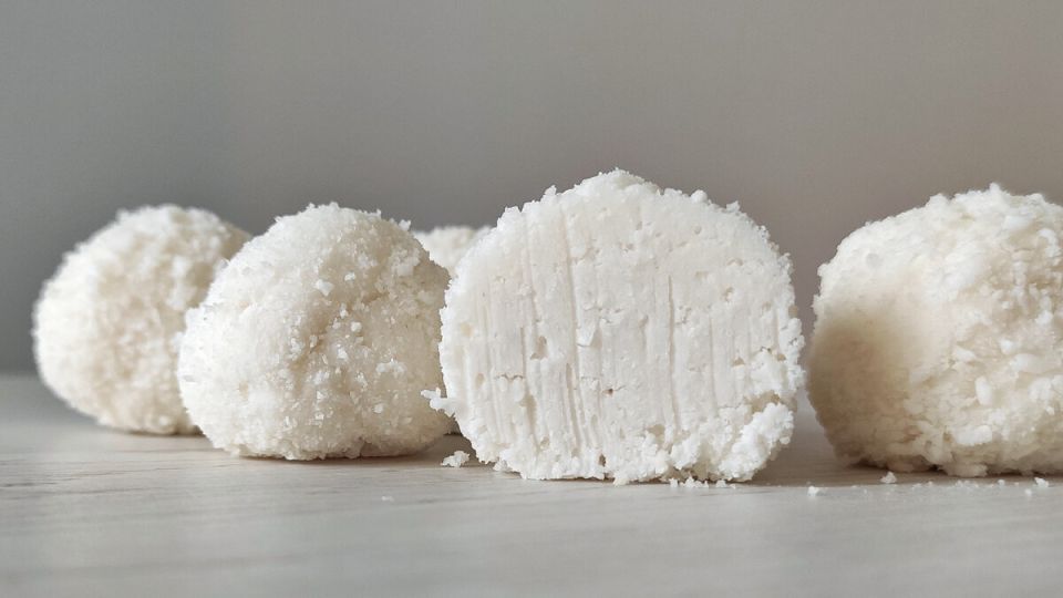 Кокосовое наслаждение: полезные конфеты без сахара и лактозы