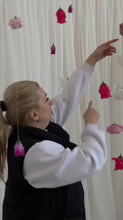 Вы же помните невероятную новогоднюю елку от работников культуры из Энема? Так вот, у них новый шедевр к 8 Марта