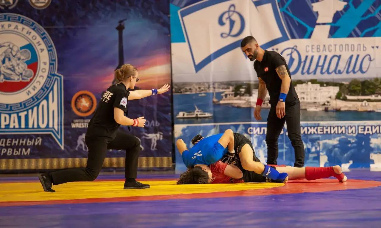 Михаил Развожаев: В Севастополе стартовали первенство и чемпионат Южного федерального округа по спортивной борьбе Михаил Развожаев: В Севастополе стартовали первенство и чемпионат Южного федерального округа по спортивной борьбе