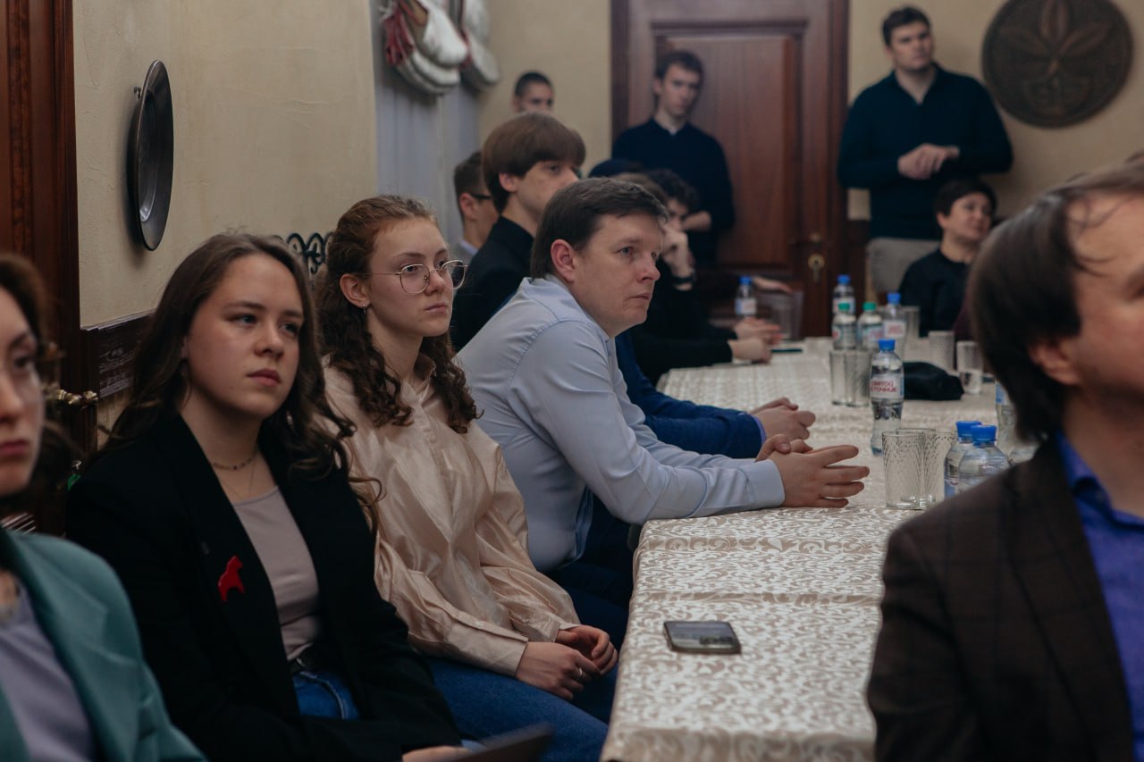 Сообщество выпускников АГУ и РЕМШ будет участвовать в реализации значимых для Адыгеи проектов Сообщество выпускников АГУ и РЕМШ будет участвовать в реализации значимых для Адыгеи проектов