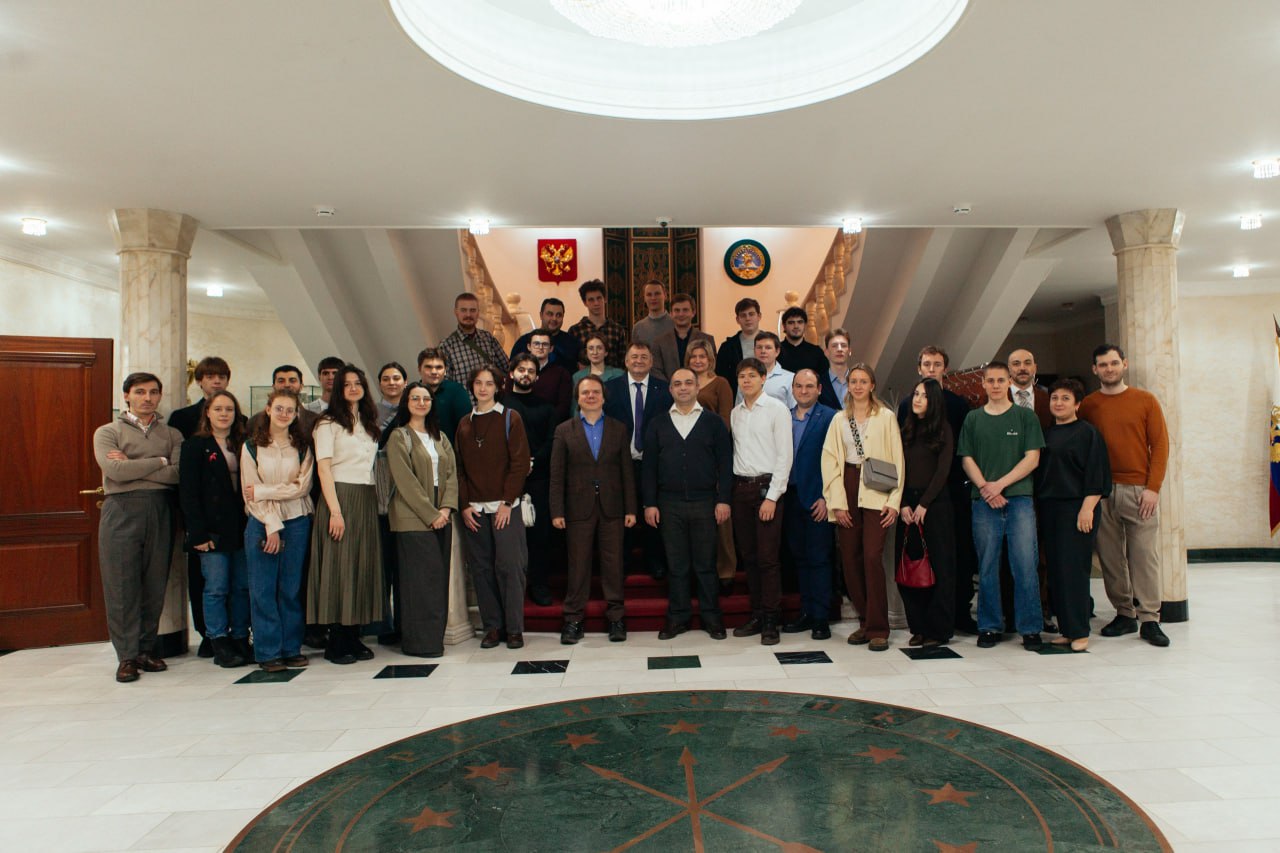 Сообщество выпускников АГУ и РЕМШ будет участвовать в реализации значимых для Адыгеи проектов Сообщество выпускников АГУ и РЕМШ будет участвовать в реализации значимых для Адыгеи проектов