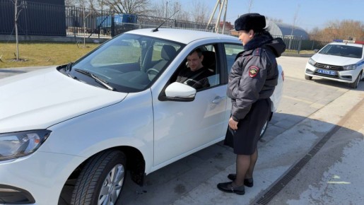 Сотрудники Теучежского района провели профилактическую беседу на тему важности использования ремней безопасности
