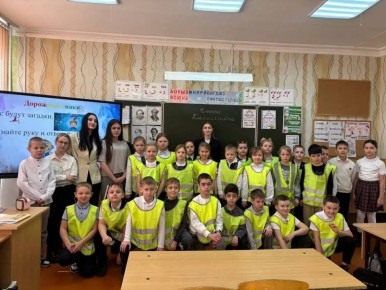 В СОШ №1 им. А.Г. Сапрунова прошла познавательная викторина «Засветись!»