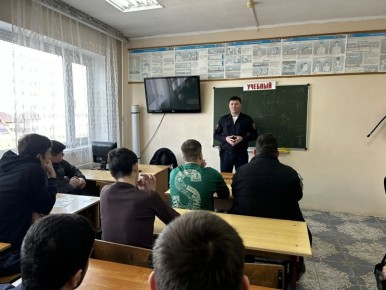 Госавтоинспекторы Адыгеи обучают молодежь дорожной грамоте