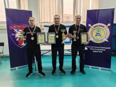 В Адыгее состоялся турнир по настольному теннису, посвященный 90-летию образования Госавтоинспекции