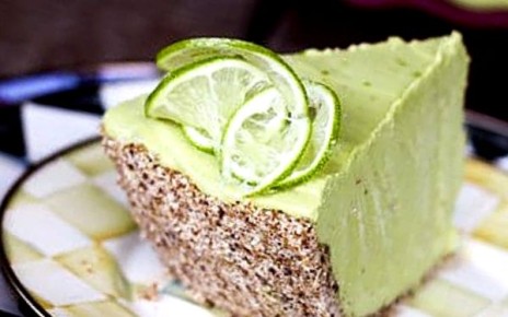 Летний десерт: Невероятный тропический торт без глютена и сахара