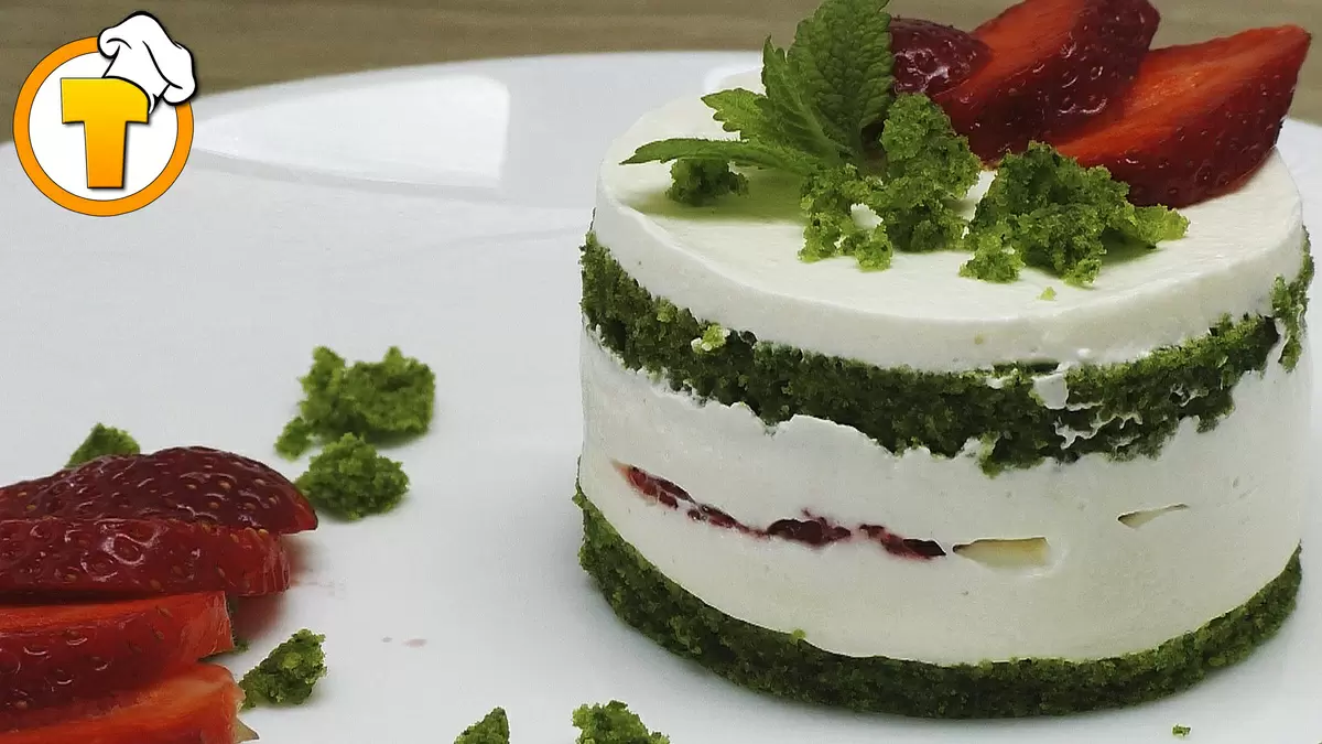 Изумрудное пирожное с клубникой: восхитительное лакомство, которое стоит попробовать