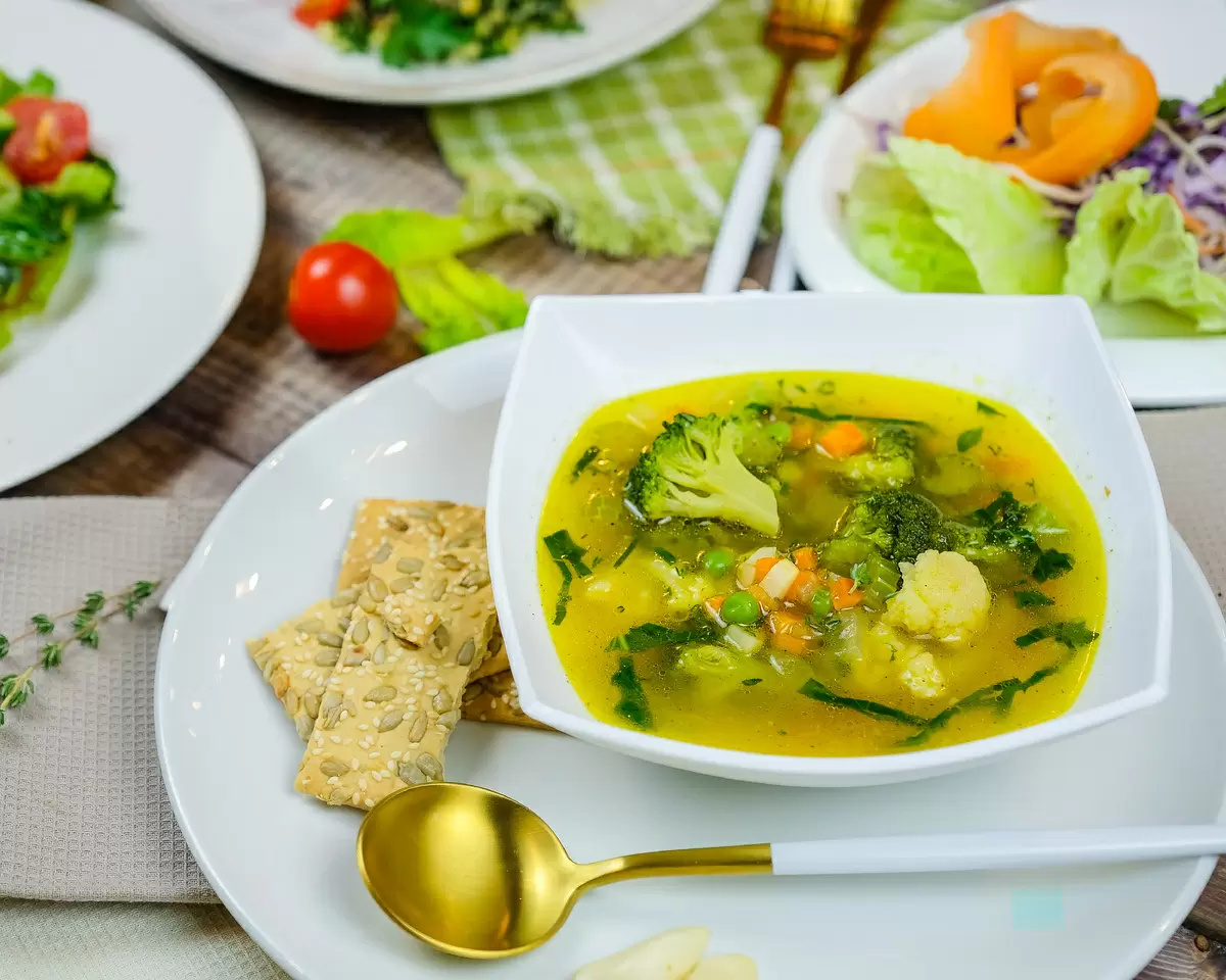 Погружение в мир минестроне: Как приготовить идеальный овощной суп