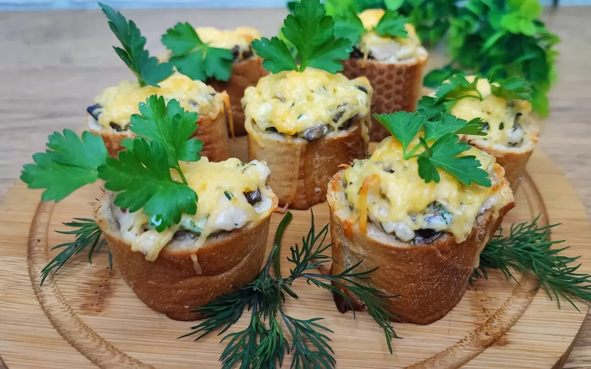 Пенёчки с курицей и грибами: быстрый рецепт для уютного вечера