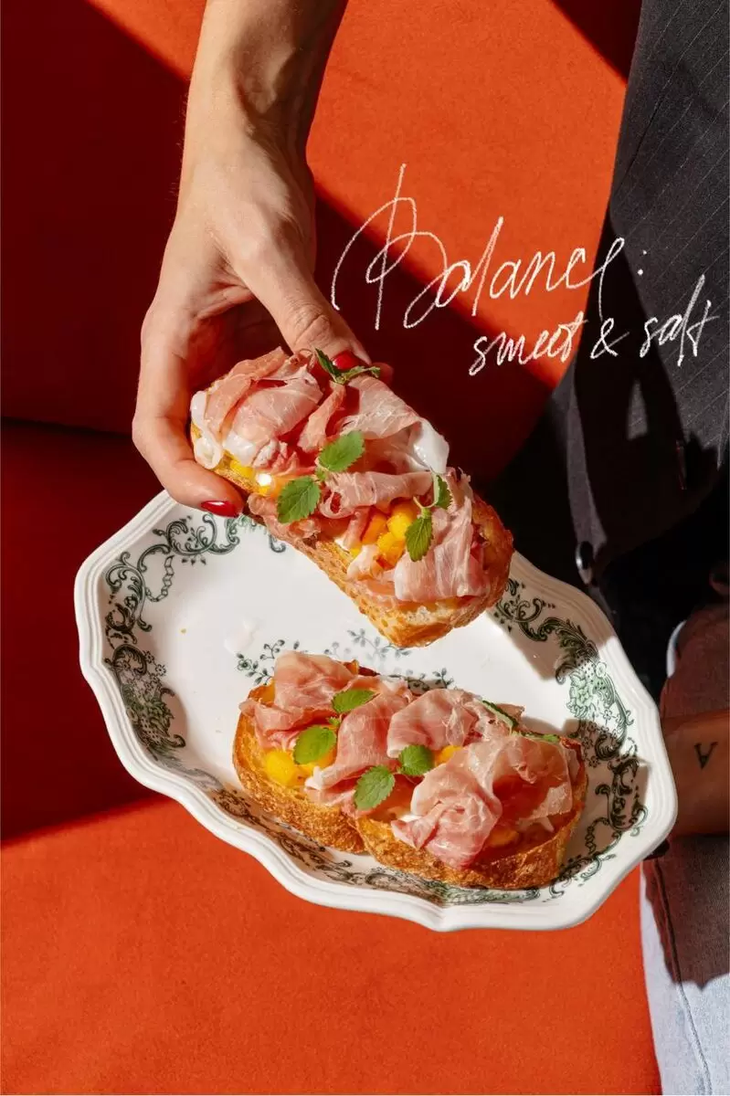 В бистро AT 8/10 обновлённое меню как спокойное открытие вкуса