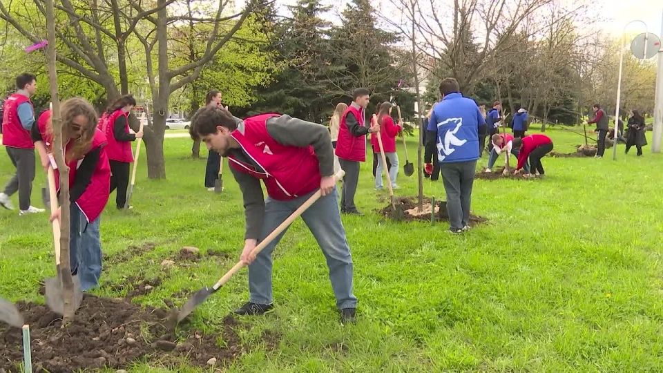 �������� ���������� �������������� ��������� ��� � 18.00 �� ����������� ��� � ������-24