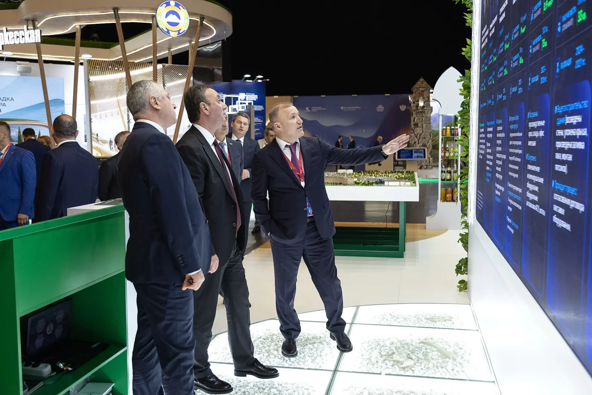 Мурат Кумпилов: Кавказский инвестиционный форум стал площадкой для подписания соглашения о сотрудничестве между Республикой Адыгея и Республикой Абхазия Мурат Кумпилов: Кавказский инвестиционный форум стал площадкой для подписания соглашения о сотрудничестве между Республикой Адыгея и Республикой Абхазия