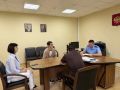 В преддверии Дня России прокурор Шовгеновского района Анзор Кинечев совместно с представителями фонда «Защитники Отечества» провел прием участников СВО и членов их семей