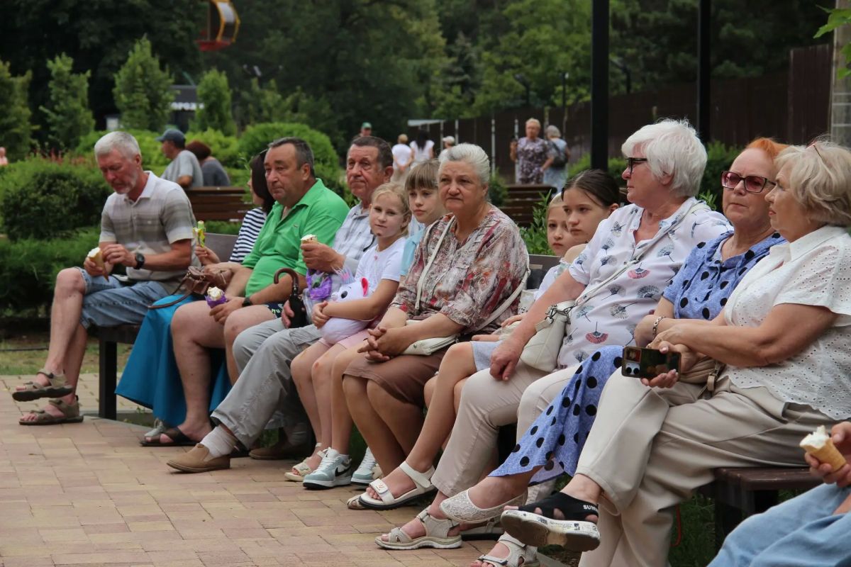 В городском парке Майкопа отмечают День семьи, любви и верности В городском парке Майкопа отмечают День семьи, любви и верности