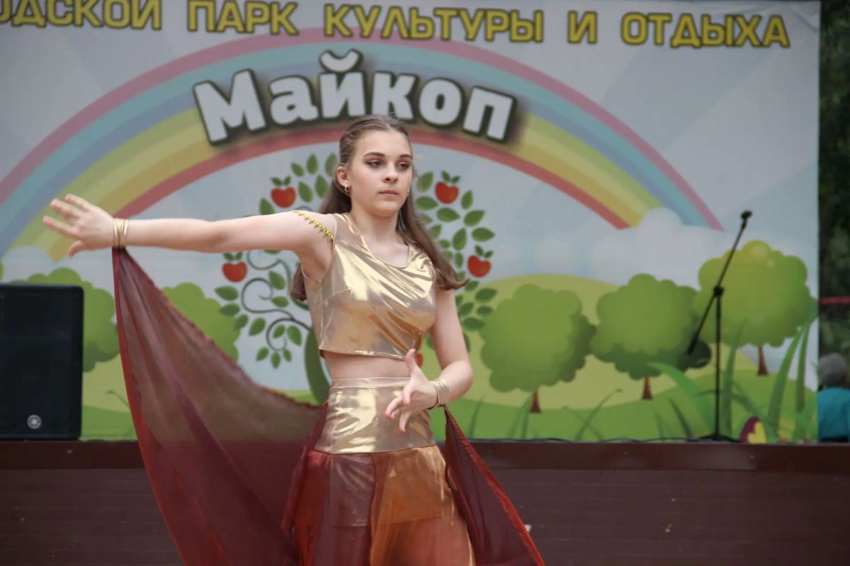 В городском парке Майкопа отмечают День семьи, любви и верности В городском парке Майкопа отмечают День семьи, любви и верности