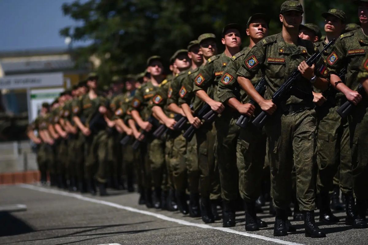 Более 200 курсантов военно-учебного центра ДГТУ приняли присягу в Майкопе Более 200 курсантов военно-учебного центра ДГТУ приняли присягу в Майкопе