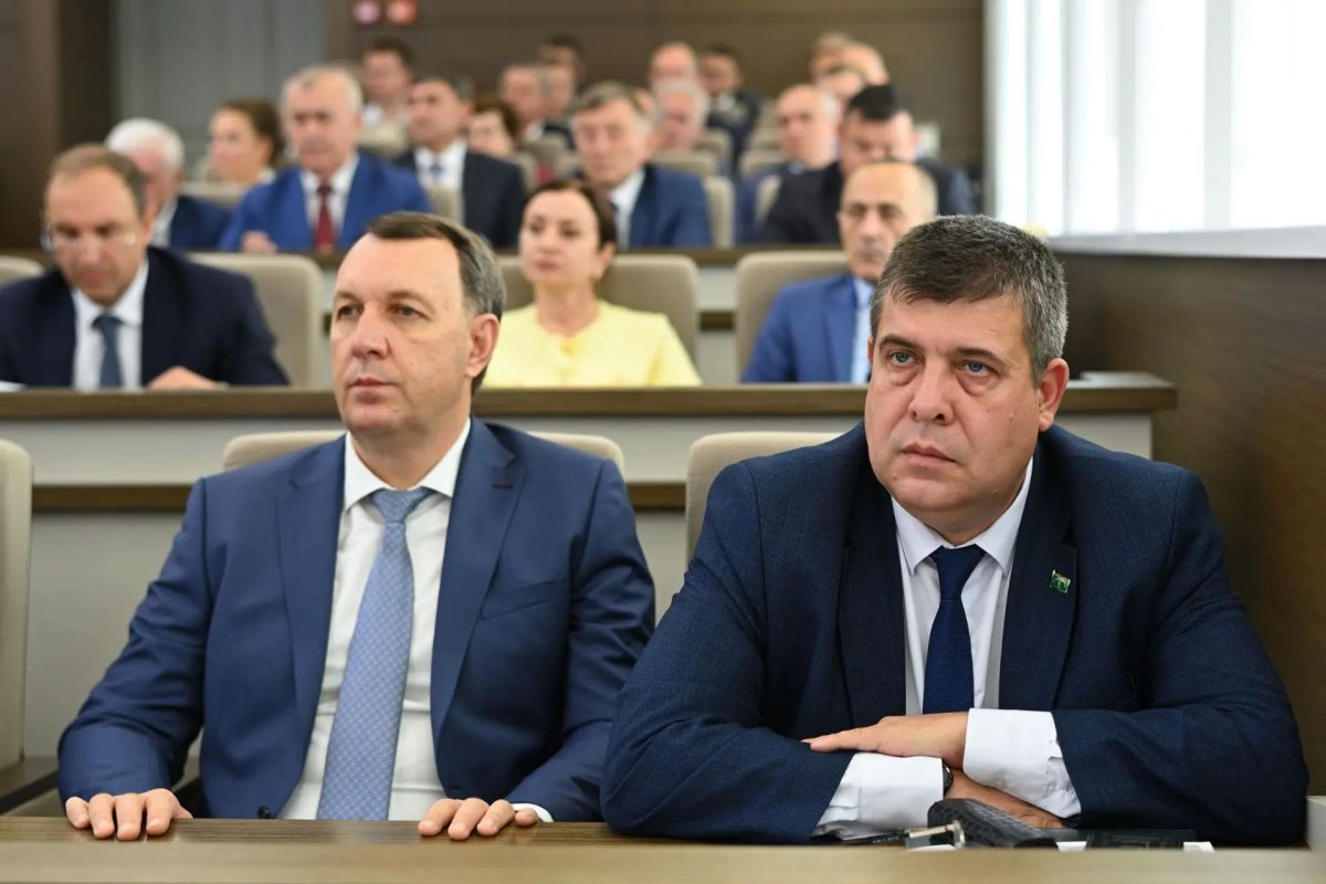 Глава Адыгеи выступил с отчётом об итогах работы Кабинета министров РА в 2025 году Глава Адыгеи выступил с отчётом об итогах работы Кабинета министров РА в 2025 году