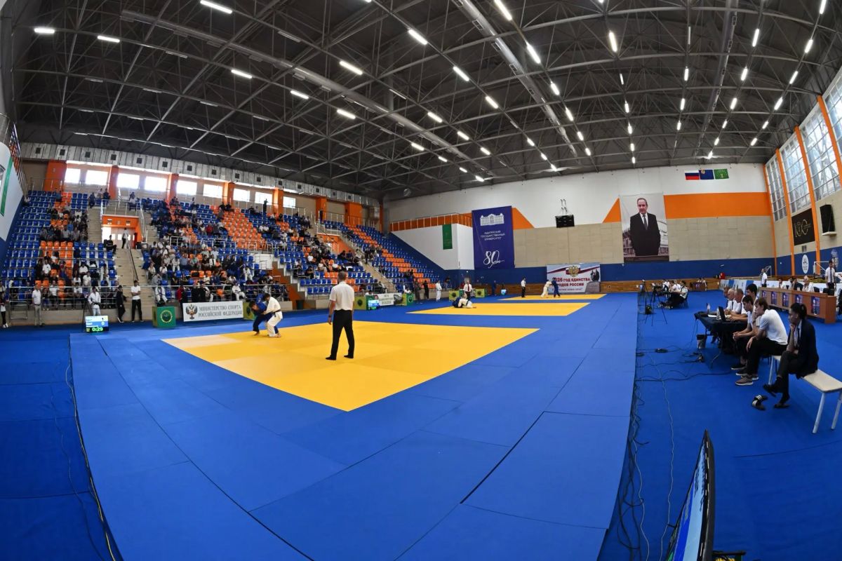Мурат Кумпилов: Мы гордимся нашим именитым земляком, ставшим основателем и символом Майкопской школы борьбы дзюдо и самбо Мурат Кумпилов: Мы гордимся нашим именитым земляком, ставшим основателем и символом Майкопской школы борьбы дзюдо и самбо