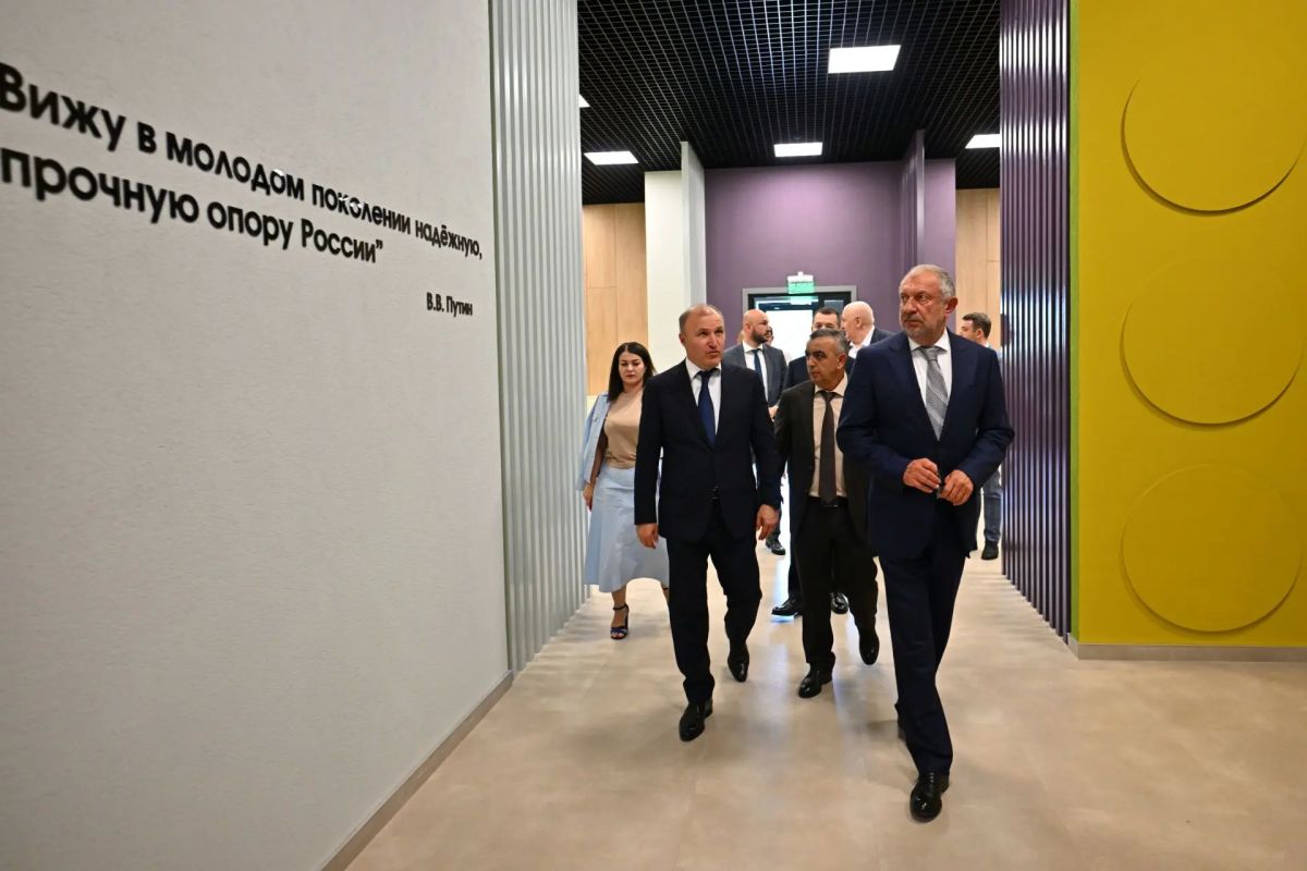Молодёжные центры в Шовгеновском и Теучежском районах готовятся к открытию Молодёжные центры в Шовгеновском и Теучежском районах готовятся к открытию