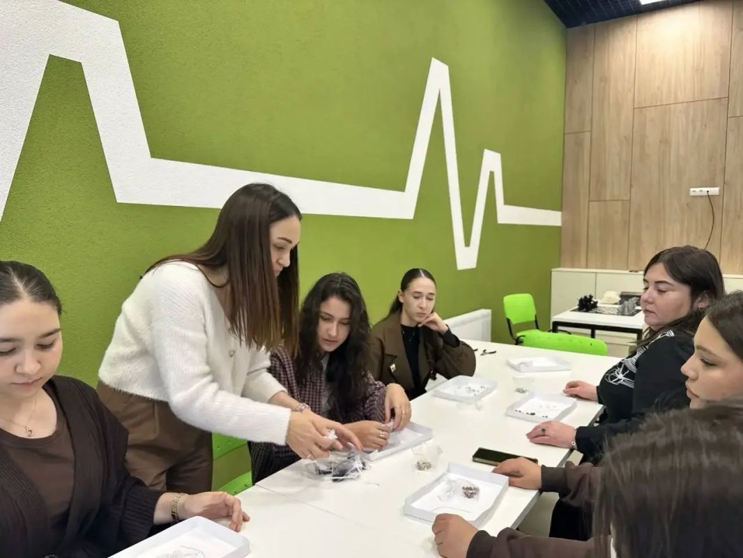 В ауле Мамхег открылось новое молодежное пространство В ауле Мамхег открылось новое молодежное пространство