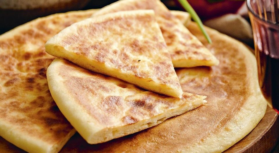 Погружение в мир грузинской кухни: Хачапури по-имеретински
