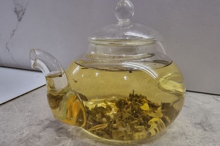 Из-за чего на чае появляется пленка: любителям напитка на заметку