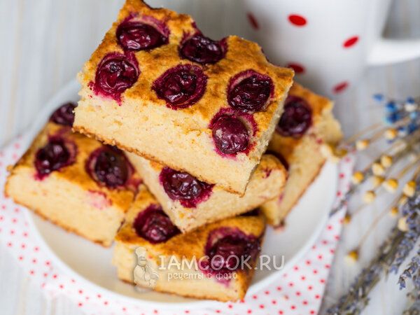 Вкусные воспоминания: как вновь испечь вишневый пирог с душой